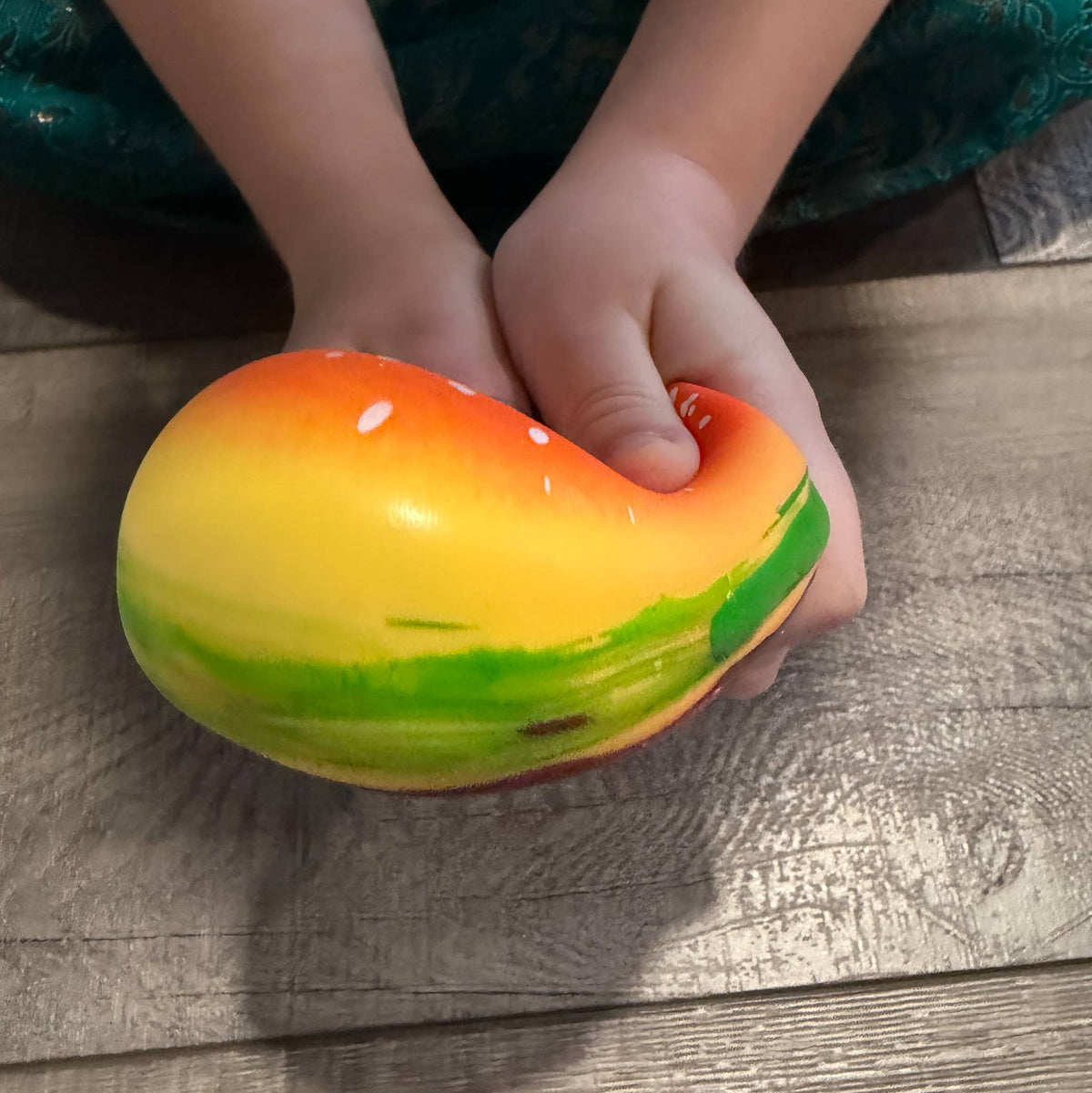 Squishy Squish Hamburger Toy